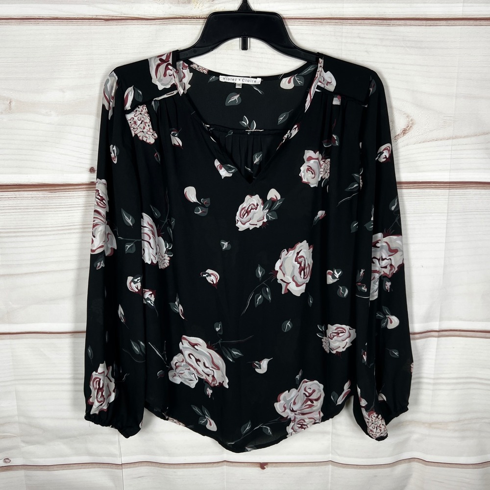 Violet + Claire Floral Blouse‎ Womens Medium Black Rose V-Neck Long Sleeve Top